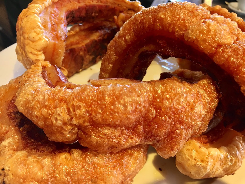 Hoy se presenta el concurso #elmejortorreznodelmundo <a href="/virreypalafox/">Virrey Palafox</a> Categorías tradicional e innovación. <a href="/TorreznodeSoria/">Torrezno de Soria</a> <a href="/saboreasoria/">Saborea Soria</a>