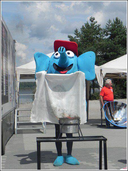 Met een blusdeken in de hand ben je gewapend tegen brand! #gedichtendag #brandveiligheid