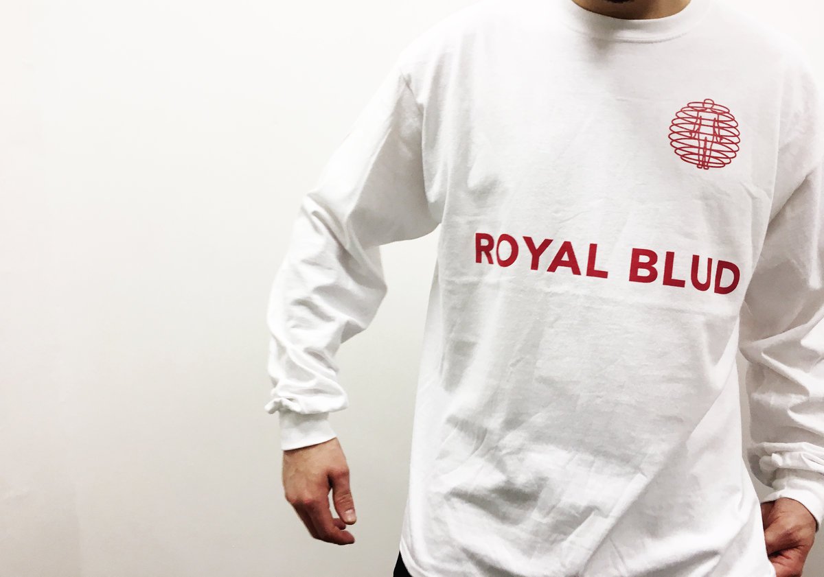 ASTRAL_BLACK's tweet photo. Limited Edition @KamakazeLC & @IamMassappeals 'Y.O.T.K.D 17' Long Sleeve Tee
Individually screen printed by BSBP
https://t.co/MuGlaUVjEo https://t.co/Yd8jQSkrjs