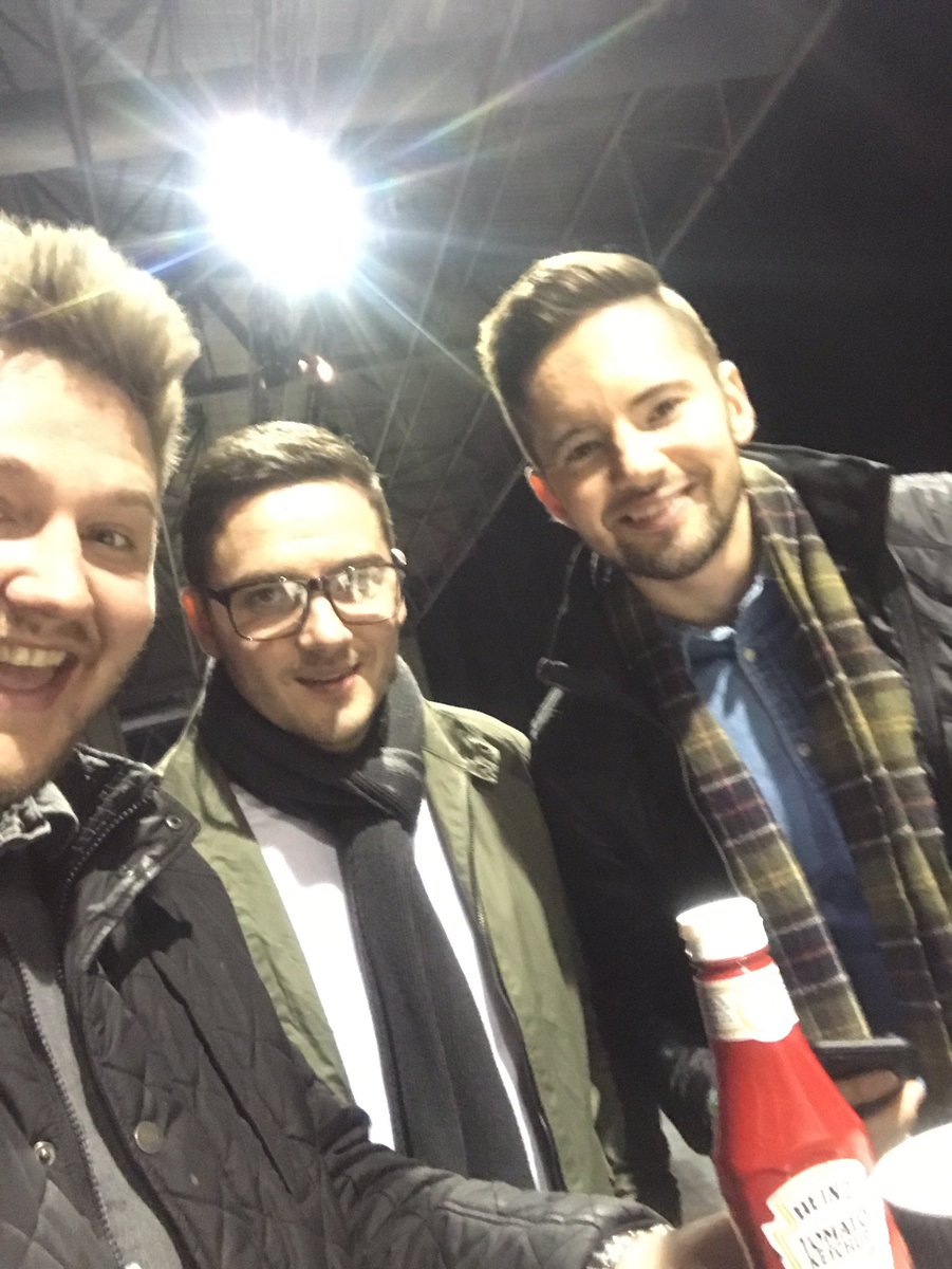 Danny_Plumbe's tweet photo. Bacon cob and red ketchup and the big event all in one day with these three #mightynottingham @Lewi_0038 @oli_Rowland https://t.co/BlrvNogsjn