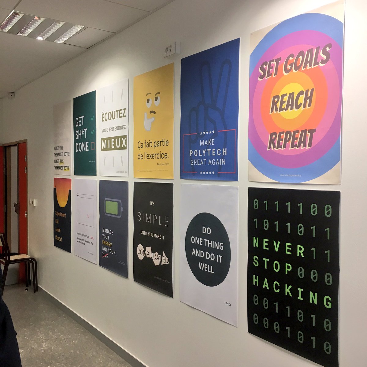 GuillaumeWuip's tweet photo. Un ou deux posters made in promo pour décorer la salle projet de @PolytNantesINFO ��� https://t.co/6z86ayBDzR