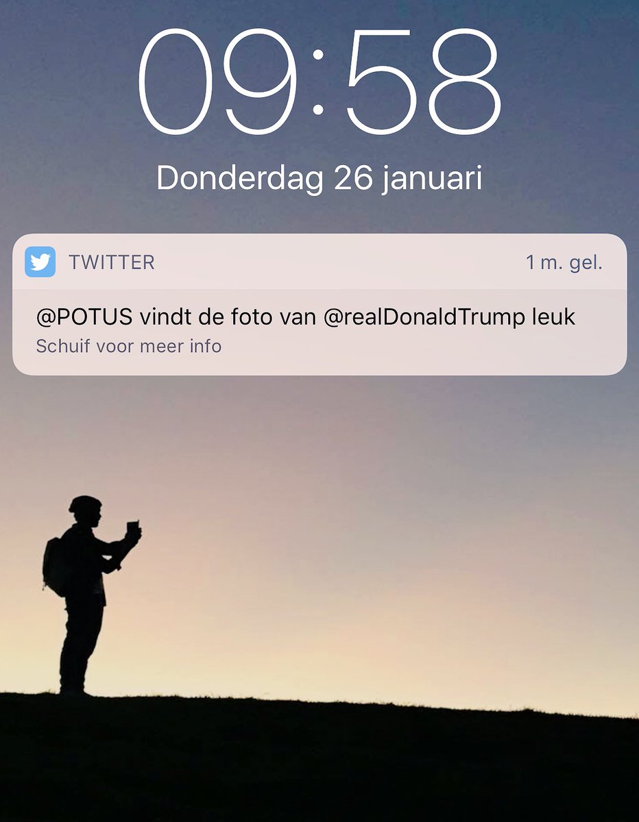 FCastermans's tweet photo. Like Kanye loves himself. #potus #love #narcisme #KanyeWest #donaldtrump https://t.co/6dZzJiOukr