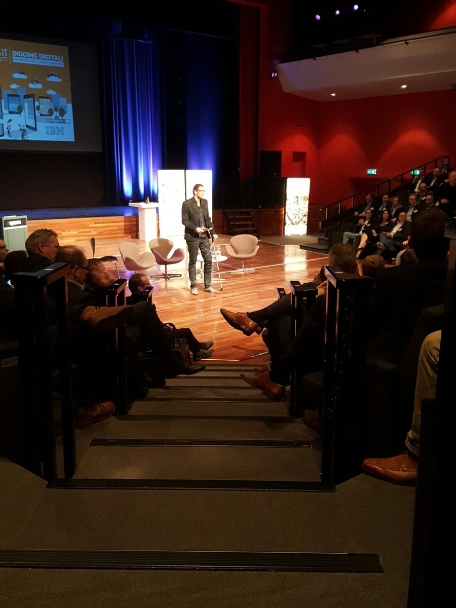 mitsymposium's tweet photo. Dagvoorzitter @arkovb opent het Nationaal Management &amp; IT Sympsium https://t.co/Qtg7I7PTFk