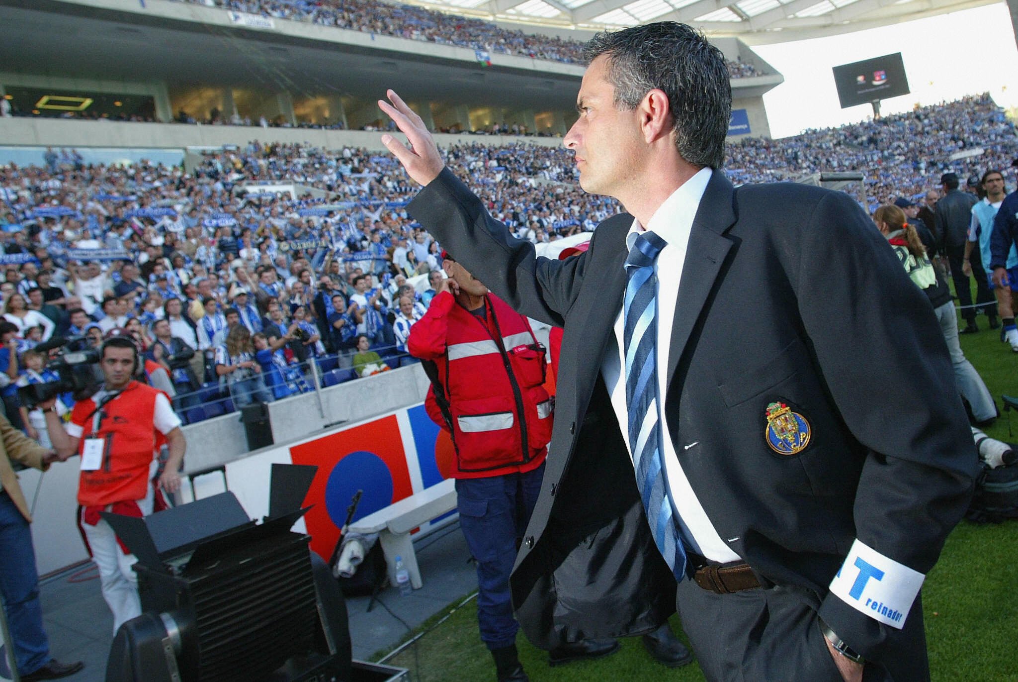 Happy birthday, Porto hero & 2003 UEFA Cup winner José Mourinho!   