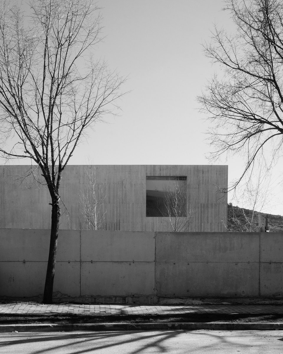 carlos_pereda_'s tweet photo. #enconstruccion #arquitectura #architecture #underconstrution #peredapérezarquitectos @oscar_perez_sil con @jm_cbm https://t.co/Ysg7KDJ6eo