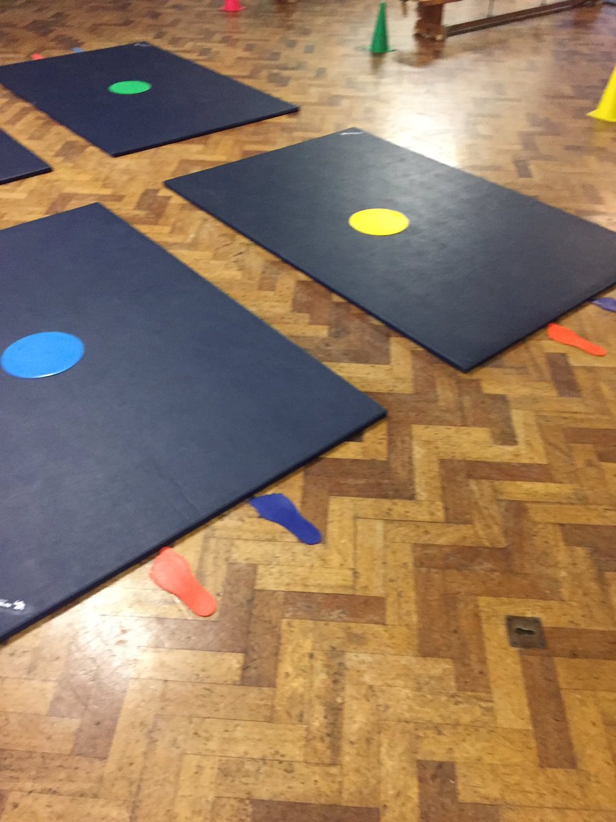 earlyintosport's tweet photo. Reception &amp; their teachers now applying those jumping skills in a range of activities. #EYFS #smallsteps #progress https://t.co/P6WAys2hxF