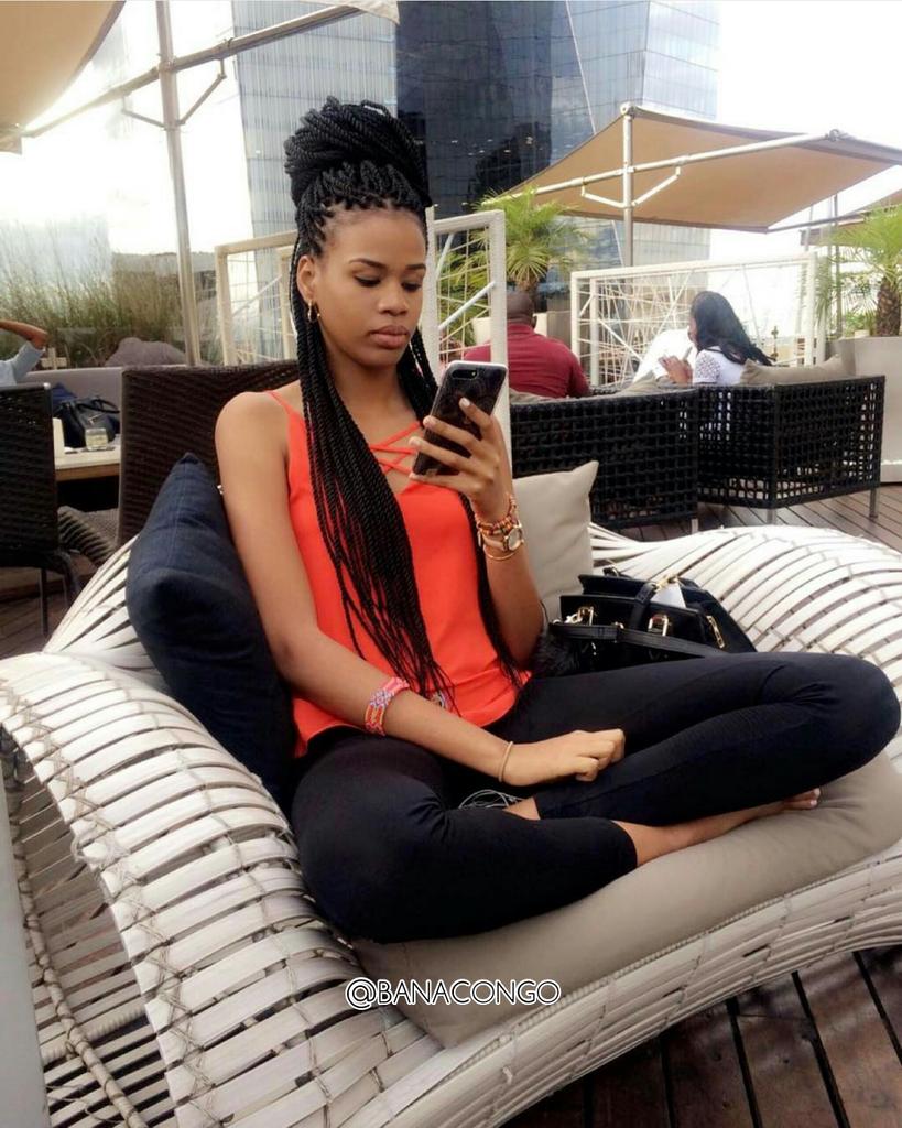 BanacongoNet's tweet photo. @Andrea_MissRdc Miss R.D.Congo 2016 vous sht une bonne journée. #MissRDCongo #BanaCongo https://t.co/hitnuXGdxR