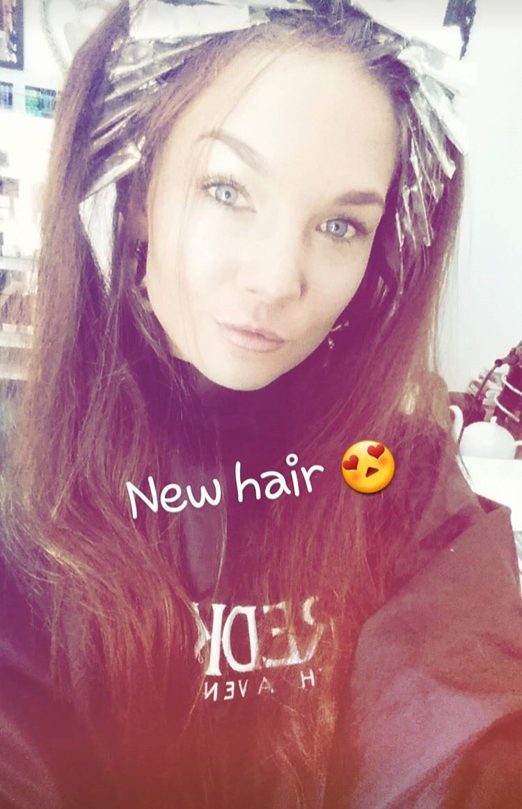 Pauline beim Frisör #strähnen