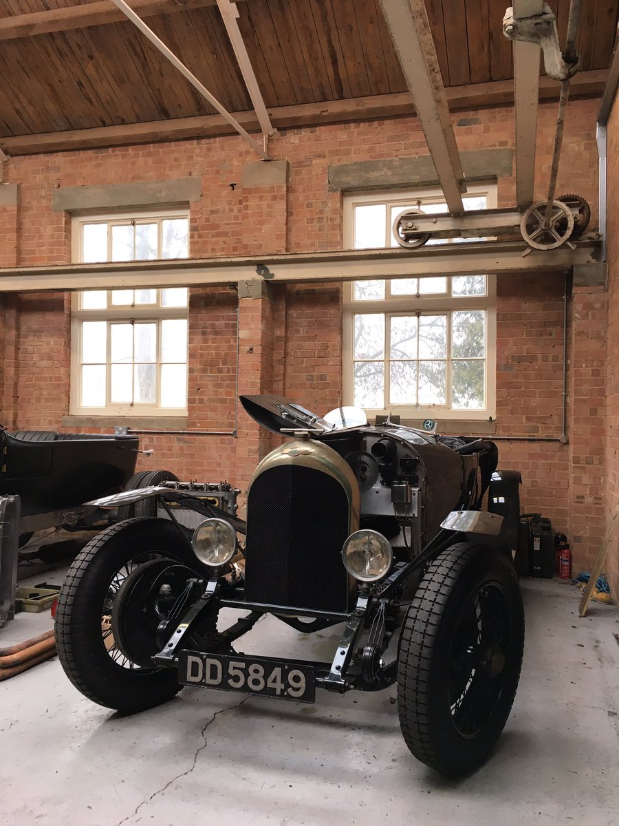 From 3 to Speed Six, <a href="/EwenKingsbury/">Kingsbury Racing</a> has a super selection in the workshop this week! <a href="/bentley_club/">Bentley Drivers Club</a> <a href="/BentleyBelles/">Bentley Belle</a> <a href="/yl5887/">Bentley 3 Litre</a> <a href="/TheAutomobile_/">TheAutomobile</a>