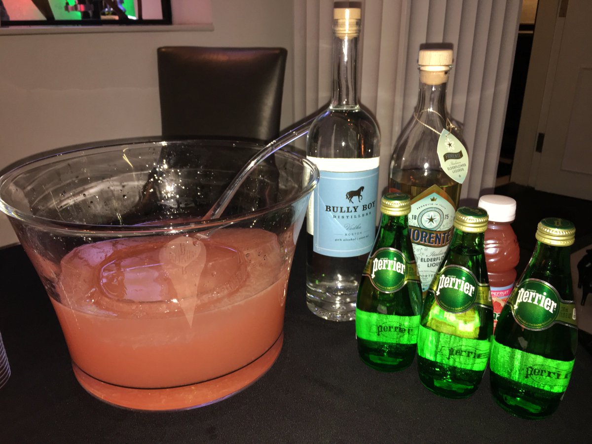 Renaissance RI Hotel tweet media