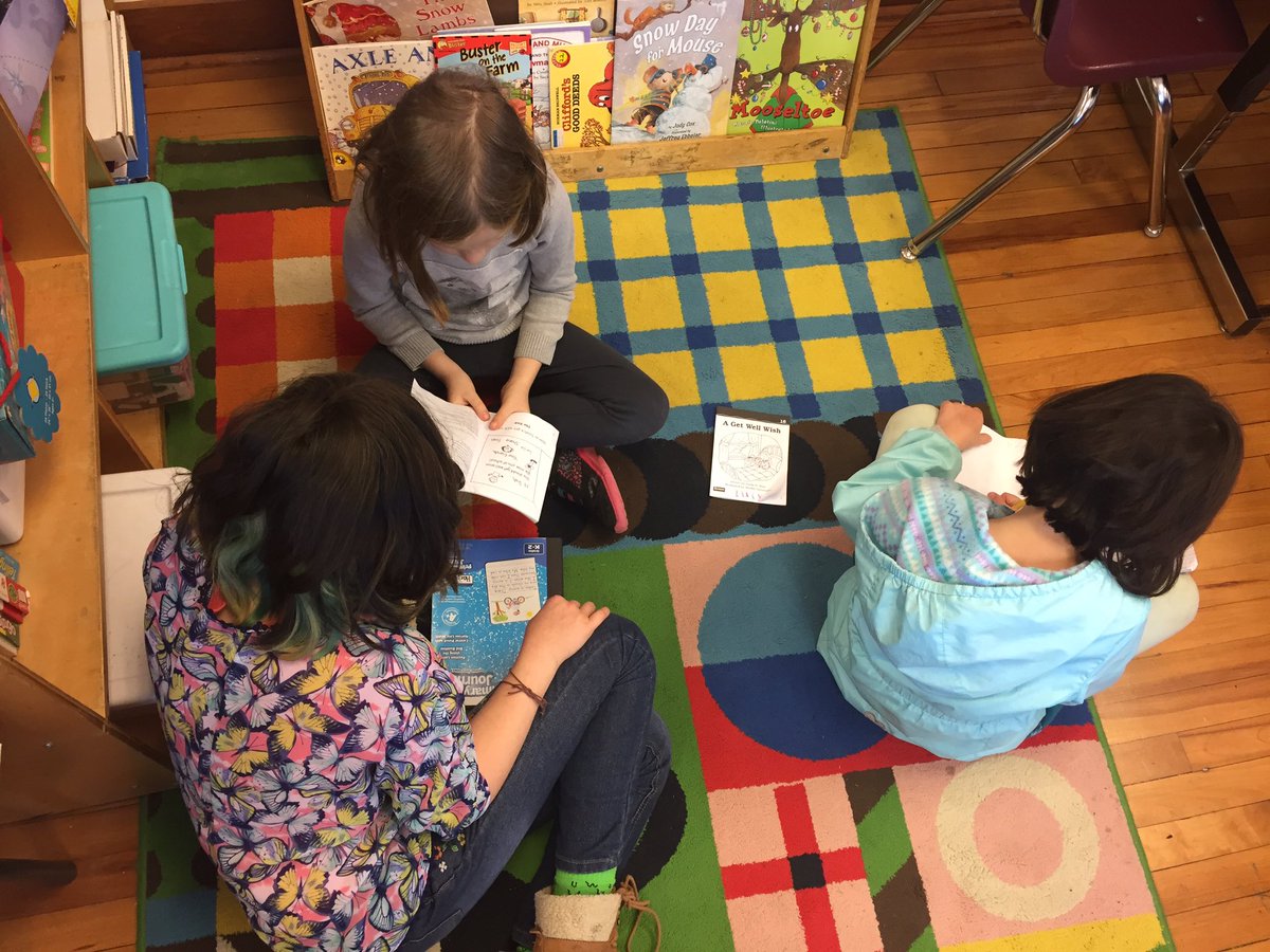 SIskhakova's tweet photo. Finally back with our #BookBuddies, we missed them so much! @MaryLinRockets @apsupdate https://t.co/Gl4gMFuOaa