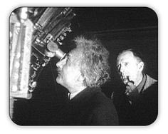 EdwinHubble11's tweet photo. Einstein: I think your wrong. The Milky Way is space.
Hubble *whispers*: cash me ouside how bow dat https://t.co/MpRVzELGUS