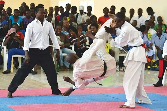 New Boss For Zim Karate sportszone.co.zw/News/NewsArtic… <a href="/howardmusonza/">Howard Musonza🇿🇼</a> <a href="/HMetro_/">H-Metro</a> <a href="/ChronicleZim/">The Chronicle</a> <a href="/mhlangaellina/">ELLINA MHLANGA</a> <a href="/KudaBwititi/">kuda bwititi</a> <a href="/EChikamhi/">Edison Chikamhi</a>