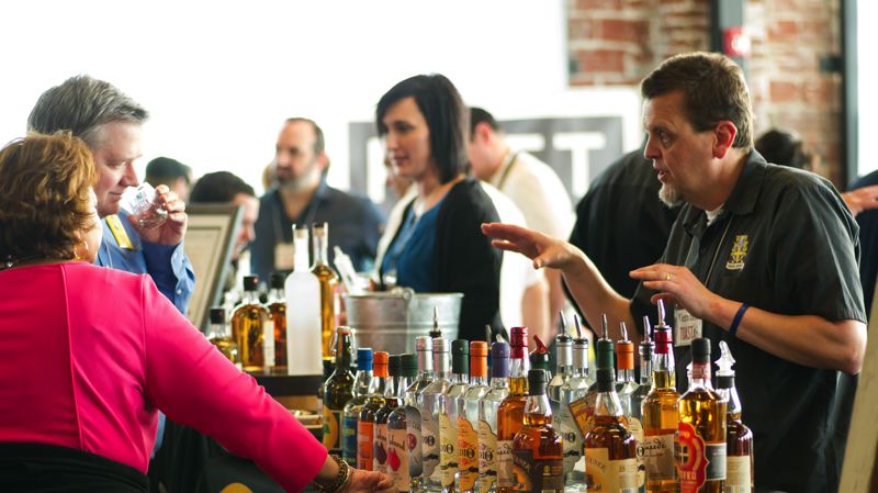 jenmomanderson's tweet photo. Time to drink?! #TOAST2017 @leftbankannex 2/18 #PDX @OregonSpirits #OregonDistillers #whiskey #vodka #gin #cheers 🥃🍸🤘https://t.co/4KvN1Ukqvu https://t.co/mYK6t6qmtN