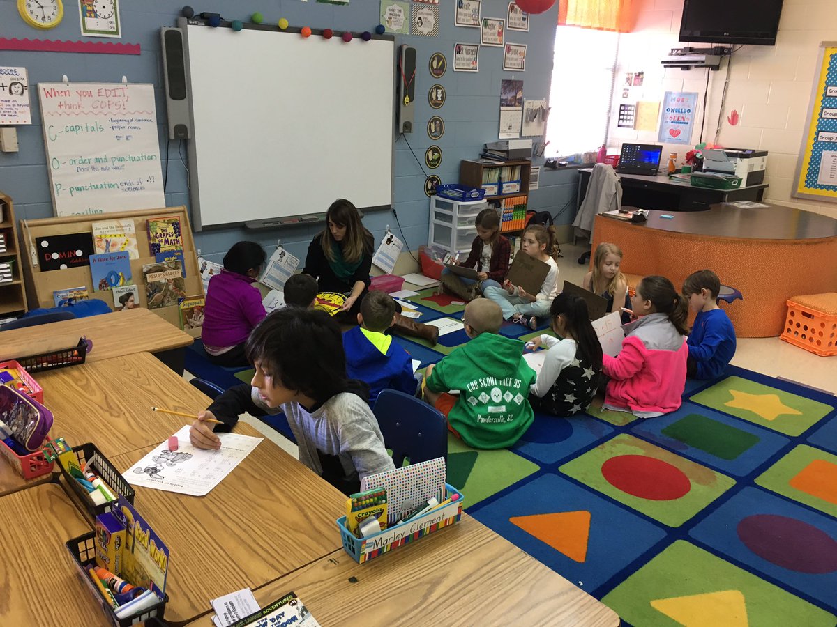 PreisigJessica's tweet photo. During #guidedmath Ss @missgoss2nd work independently & in partners while she meets with a group #supercrickets #asd1 https://t.co/3aMlVialtt