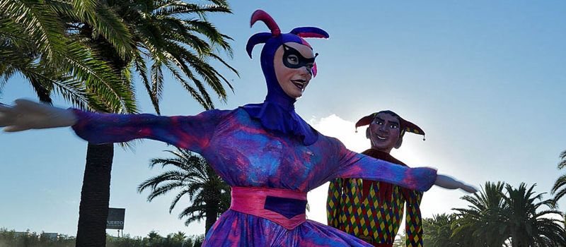 SALOU
Salou es prepara el cap de setmana per rebre una trentena de colles a la 31ena edició de la Trobada de colles geganteres