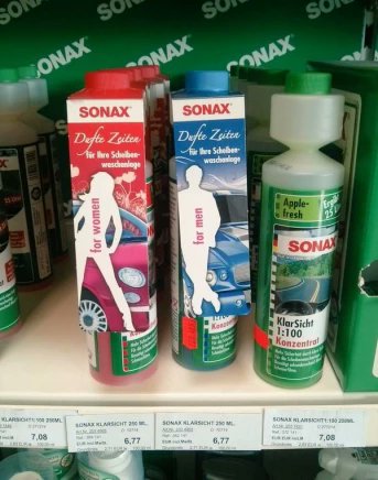 Und falls Ihr dachtet, mehr Bullshit geht nicht: Scheibenwischerflüssigkeit für Sie und Ihn.