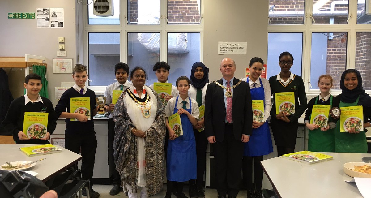 Danielle Benson tweet media