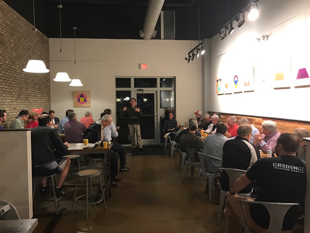 thekylegraham's tweet photo. @BayLeafLife Men's Thursday Morning Wake Up Call kickoff!! https://t.co/VPe9nb6XXJ
