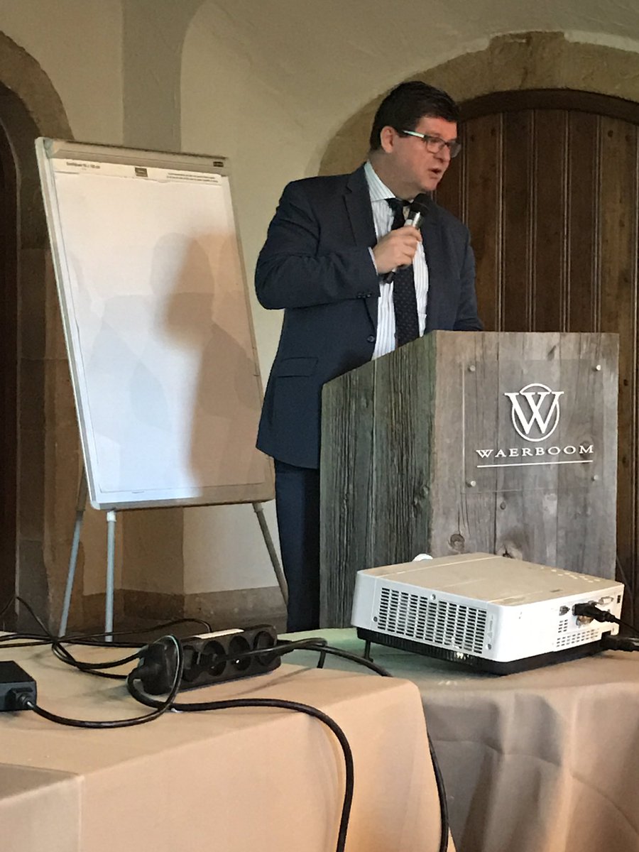 Bart Tommelein en Michel Maus at CRAB/KKVB where Insurance People meet