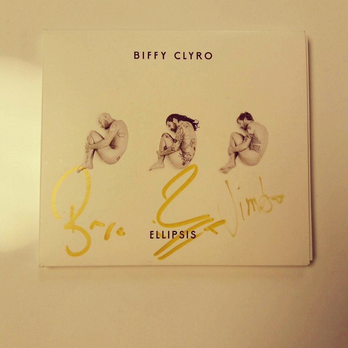 Ganas de ver esta noche a #BiffyClyro en directo!