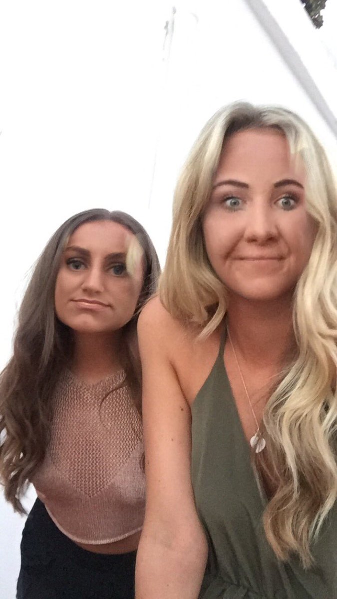 Alice_lerwill's tweet photo. Happy Birthday to ma soulsistaa💋💋 Hope you have a fab day &amp; Cannot wait to celebrate Saturday, love ya @amymurphyy1 https://t.co/Iw2SQ7shKi