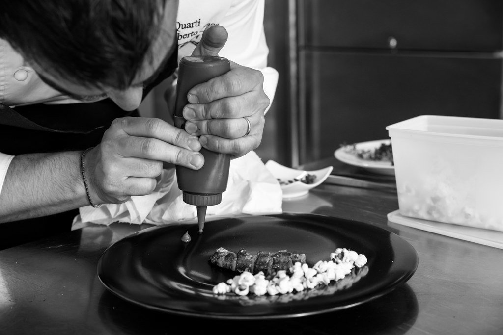 La perfezione di un piatto si ottiene solo quando viene studiato e curato in ogni suo dettaglio. #AlbertoBasso #food #RistoranteTrequarti