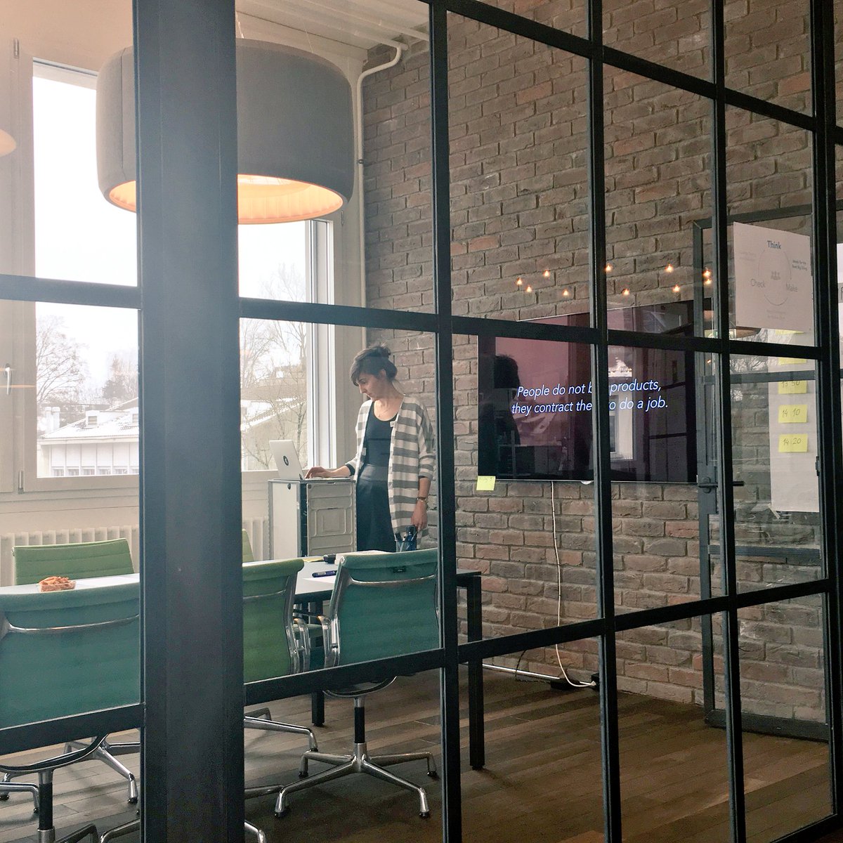 <a href="/simonefelicitas/">Simone Reichlin</a> is ready for the first workshop! #wesimplify