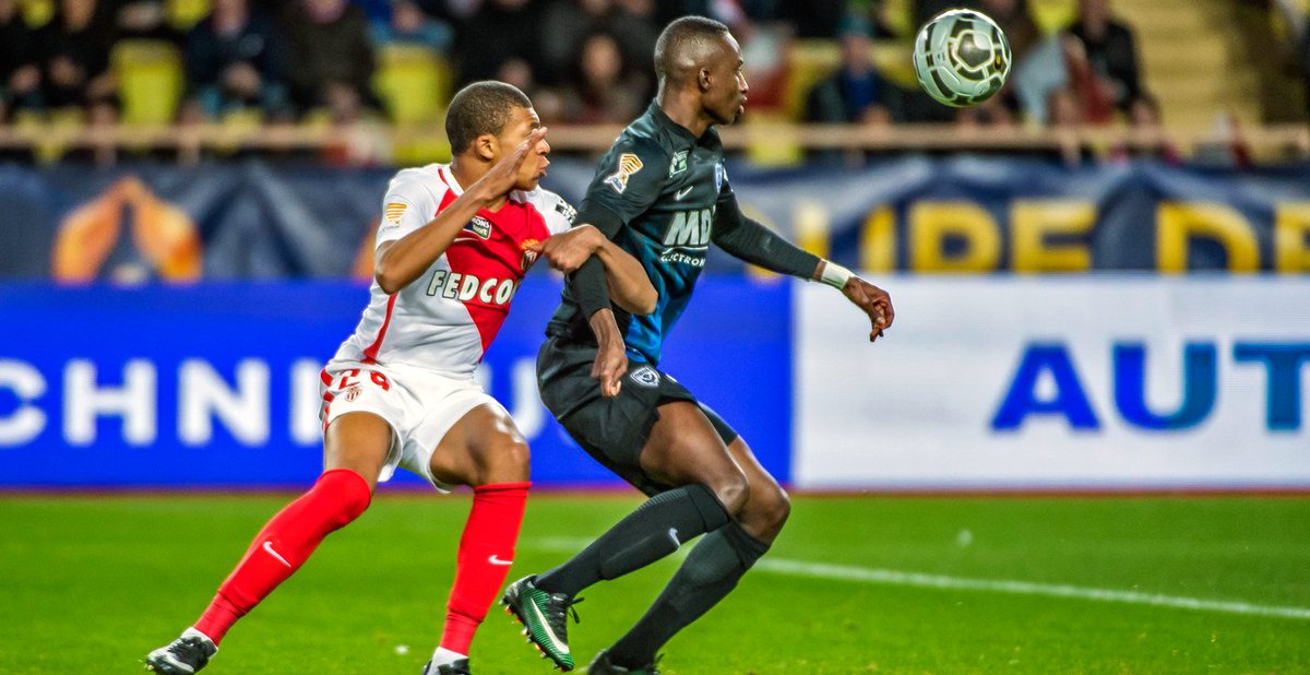 asnlofficiel's tweet photo. On regarde une fois le rรฉsumรฉ de #ASMASNL puis on se concentre sur #ASNLFCGB samedi soir ร Picot โก๏ธhttps://t.co/PZs7Z4WBtu https://t.co/wUJU3YaWFL