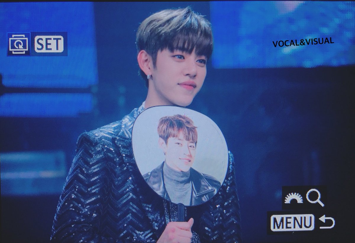 Vocal_Visual's tweet photo. 170126 #대현 @BAP_Daehyun 대현vs대현?ㅋㅋㅋ 다예뻐!~~ https://t.co/TvMi096myh