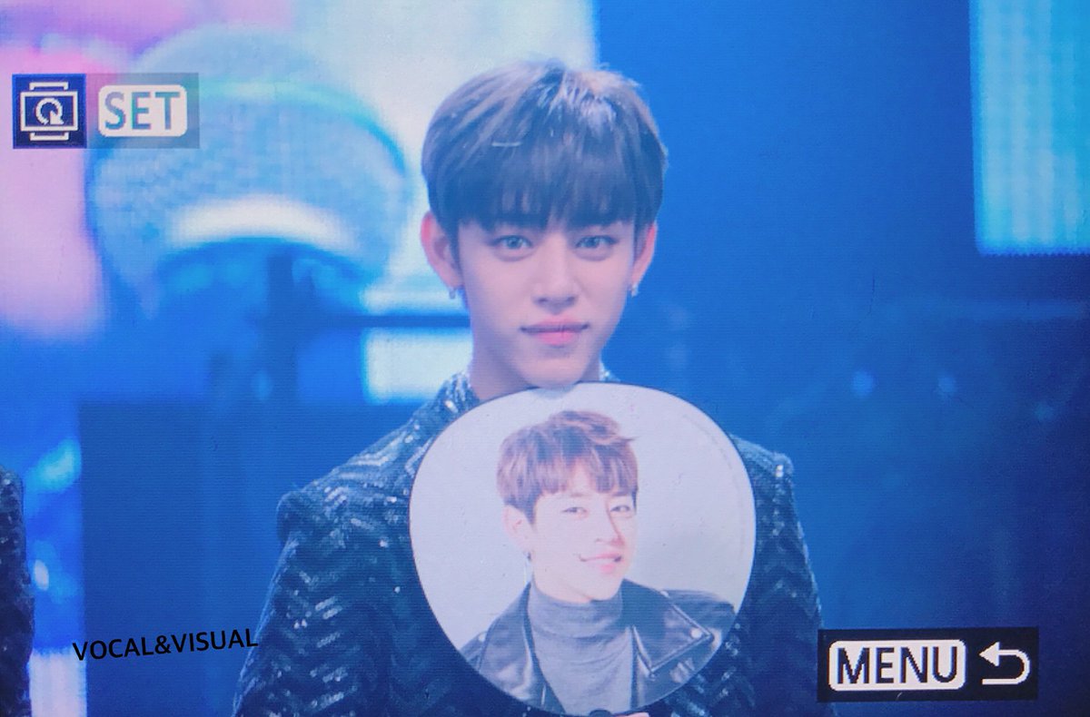 Vocal_Visual's tweet photo. 170126 #대현 @BAP_Daehyun 대현vs대현?ㅋㅋㅋ 다예뻐!~~ https://t.co/TvMi096myh
