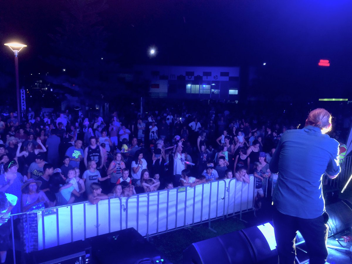 2CentPros's tweet image. Huge thanks to everyone who came out and watched us tonight! We had so much fun! #twocentpros #brassband #australiaday #bestcrowdever