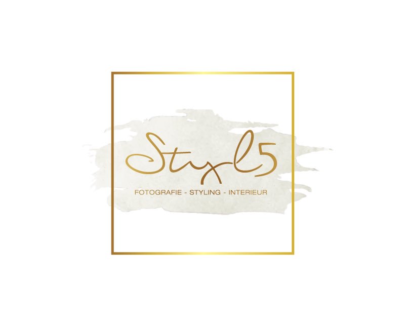 De nieuwe website van Stijl 5 is live. Super leuk om te mogen meewerken aan de teksten. Neem een kijkje op Stijl5.nl