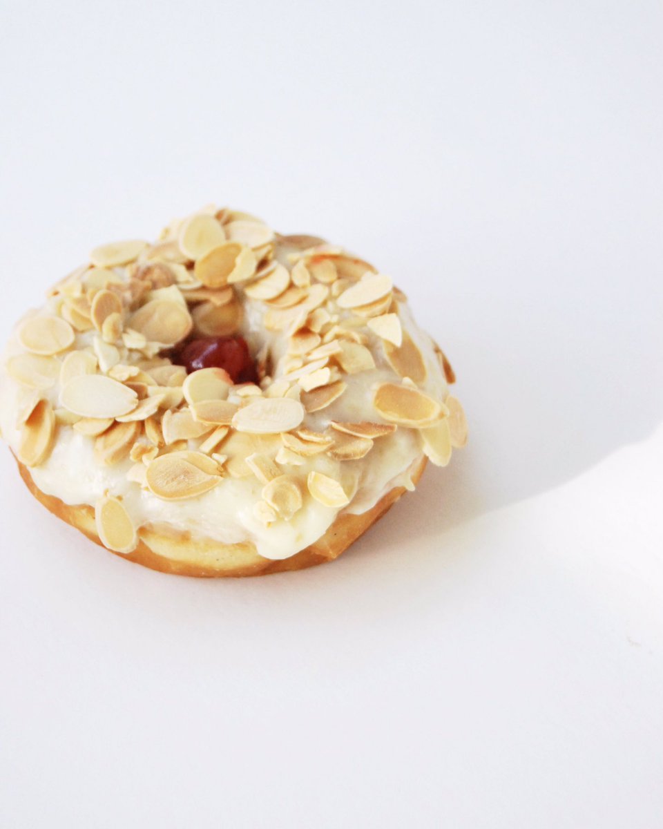 Bronuts Donuts tweet media