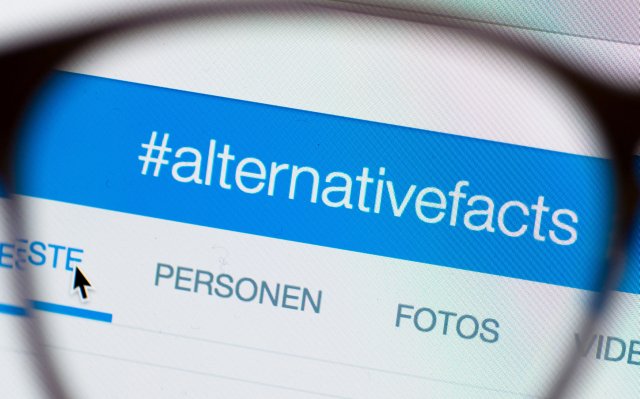 #postfaktisch #fakenews #alternativefact: Müssen die Fakten zu den Akten? Brandaktuelles Dossier auf APA-Science go.apa.at/SqWLBmVU