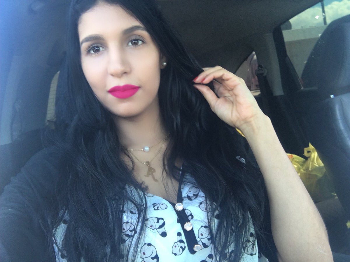 Hi👄