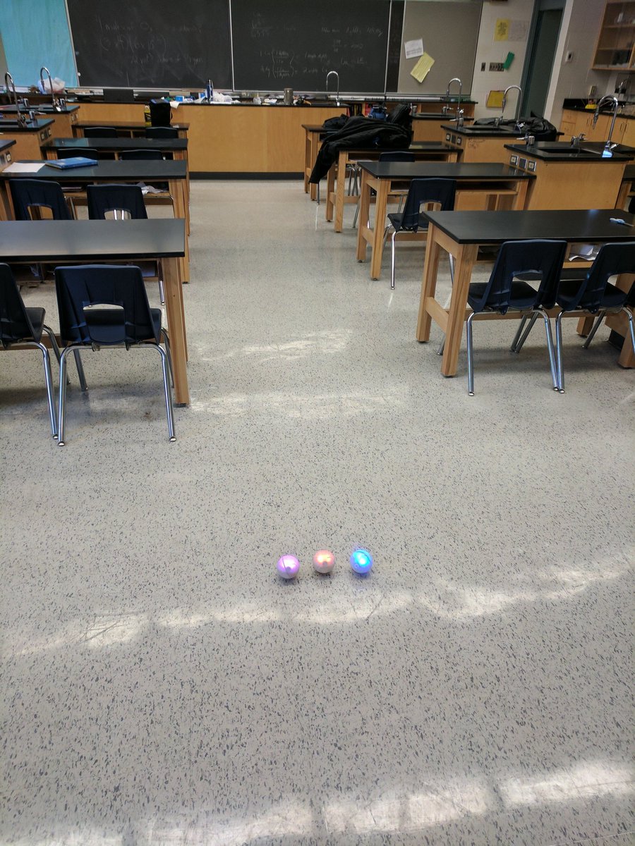 MrSmith2314's tweet photo. Tech club @NipRockHigh  objective escape the classroom https://t.co/IUAkIW2uf4