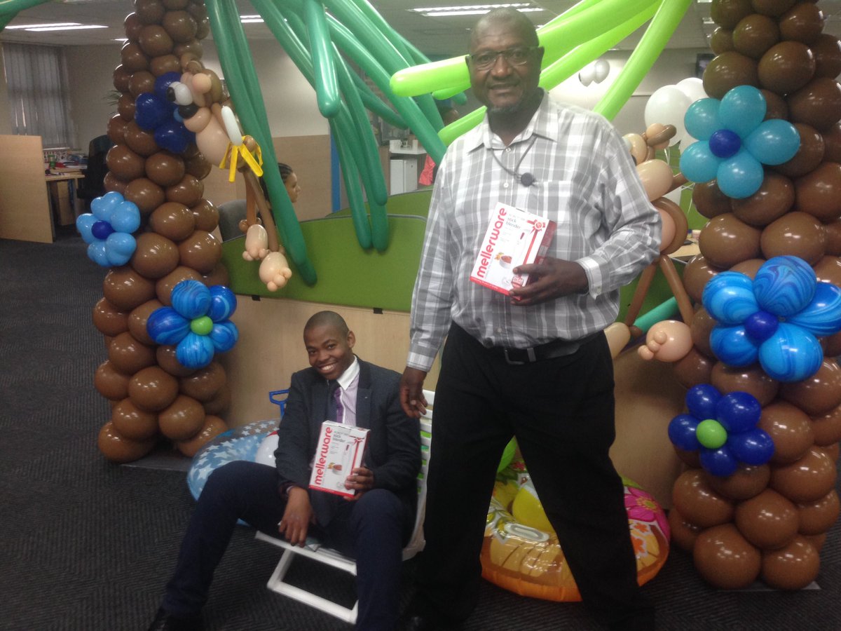 Sanzito13_Guy's tweet photo. Just handed over couple gifts to our top 2 highest DAP orders for the day #DCCAxizZA17 #CiscoDCC2017 @axizsa @Cisco_SA #MissionTransform https://t.co/ctw36MN7Gg