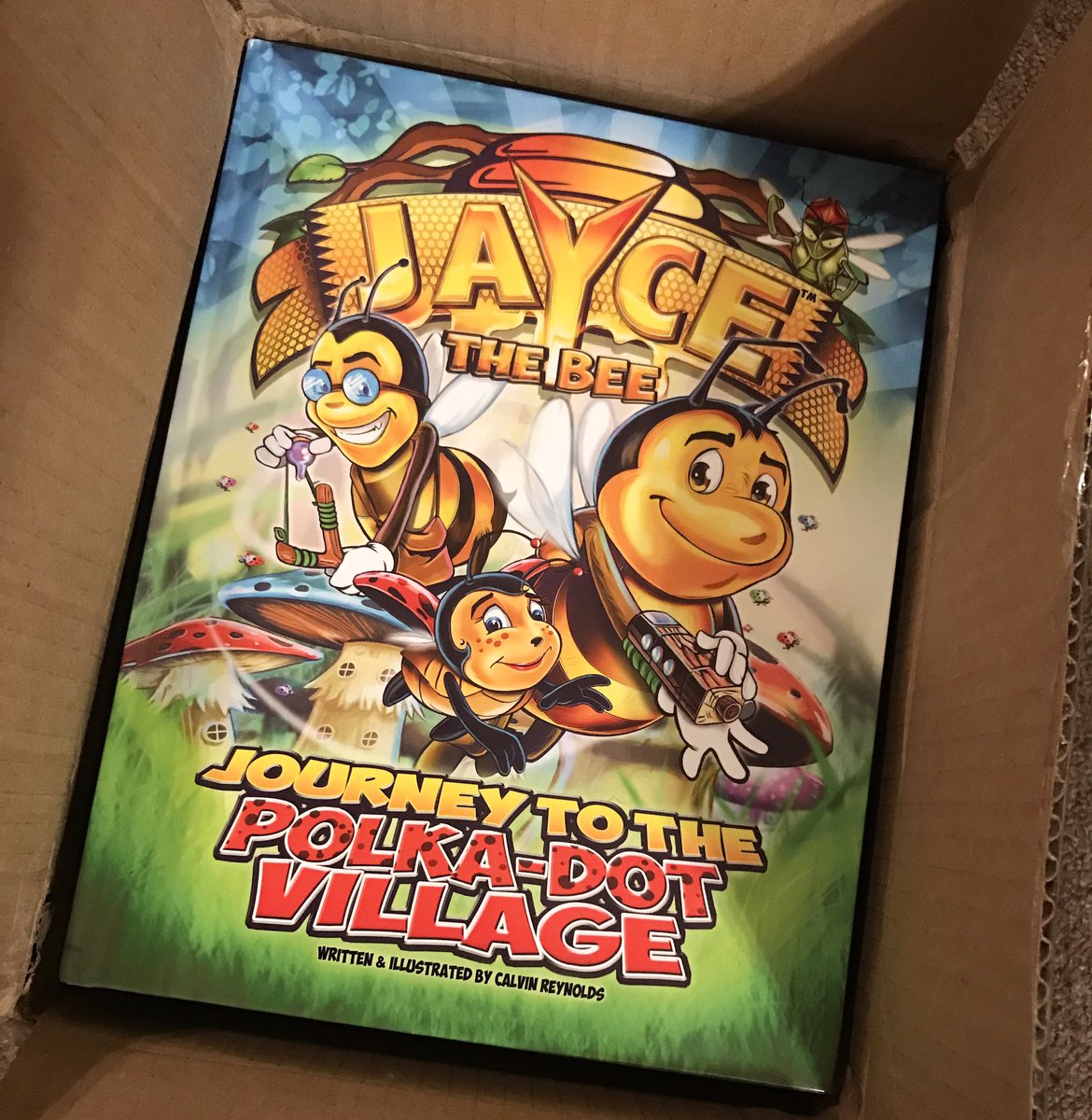 jaycethebee's tweet photo. Hardcover sample came today. Not to shabby. #Book 2 #journeytothepolkaVillage #jaycethebee #vol2 #polkadots #conceptsredefined #spring https://t.co/LI8DX3DsgE