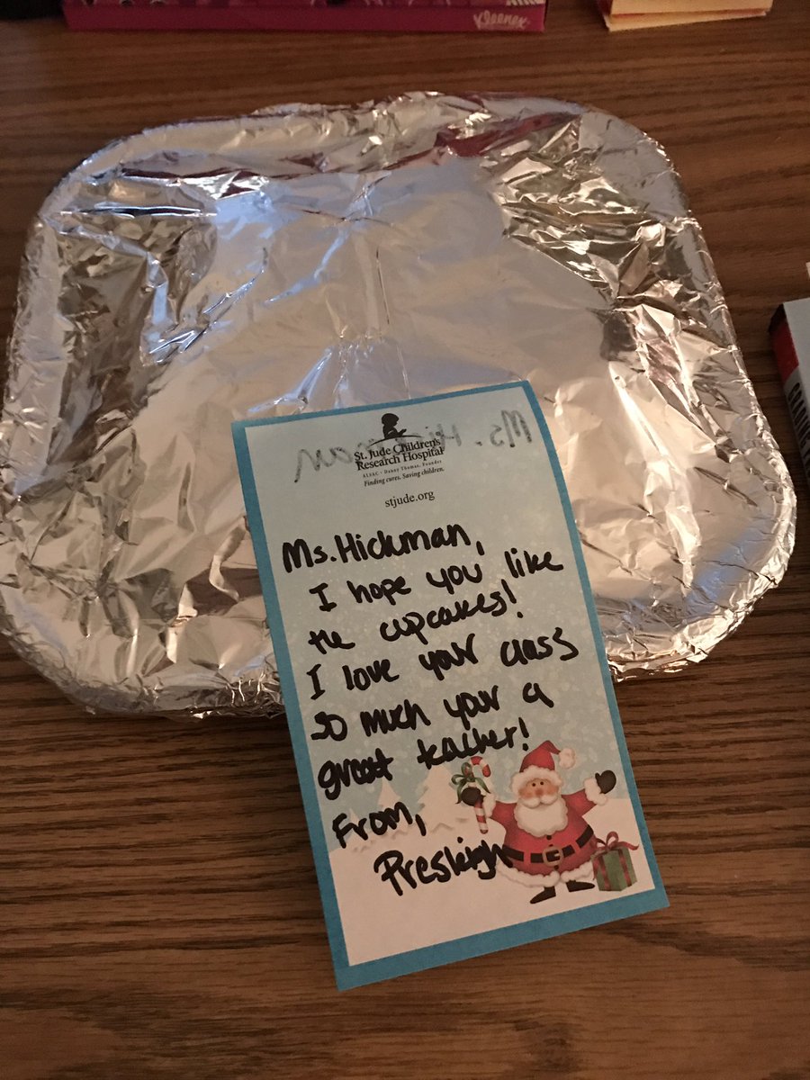 Hickman_English's tweet photo. I have the best students in the world! She is being the change she wants to see in the world! One cupcake at a time :) #HMSBroncos https://t.co/383Ry3rHZB