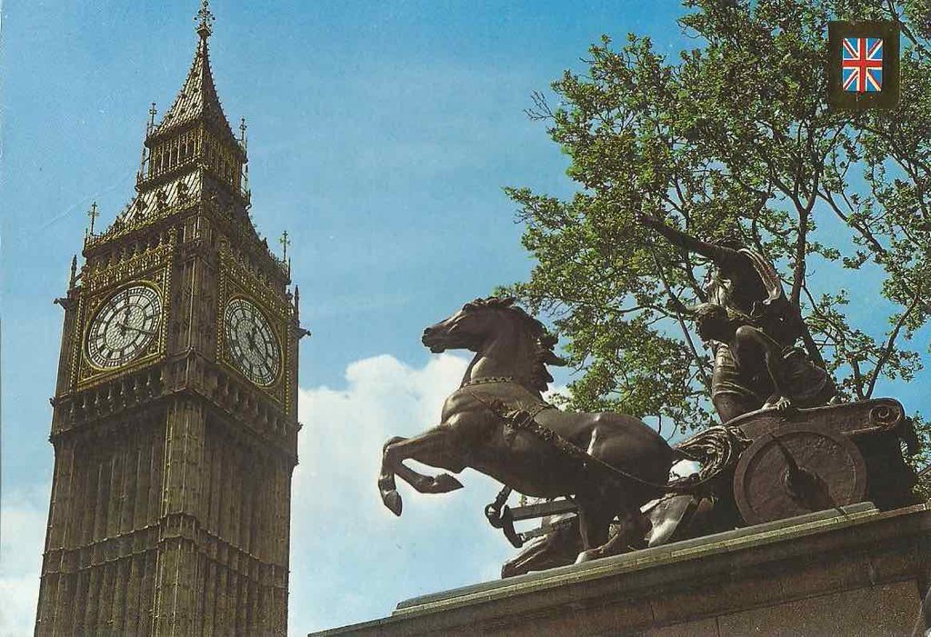 PastPostcard's tweet photo. It is very expensive £3.00 to go in Tower of London. Then 70p to see crown jewels. Life is very fast here. https://t.co/yaQYiEXtsV
