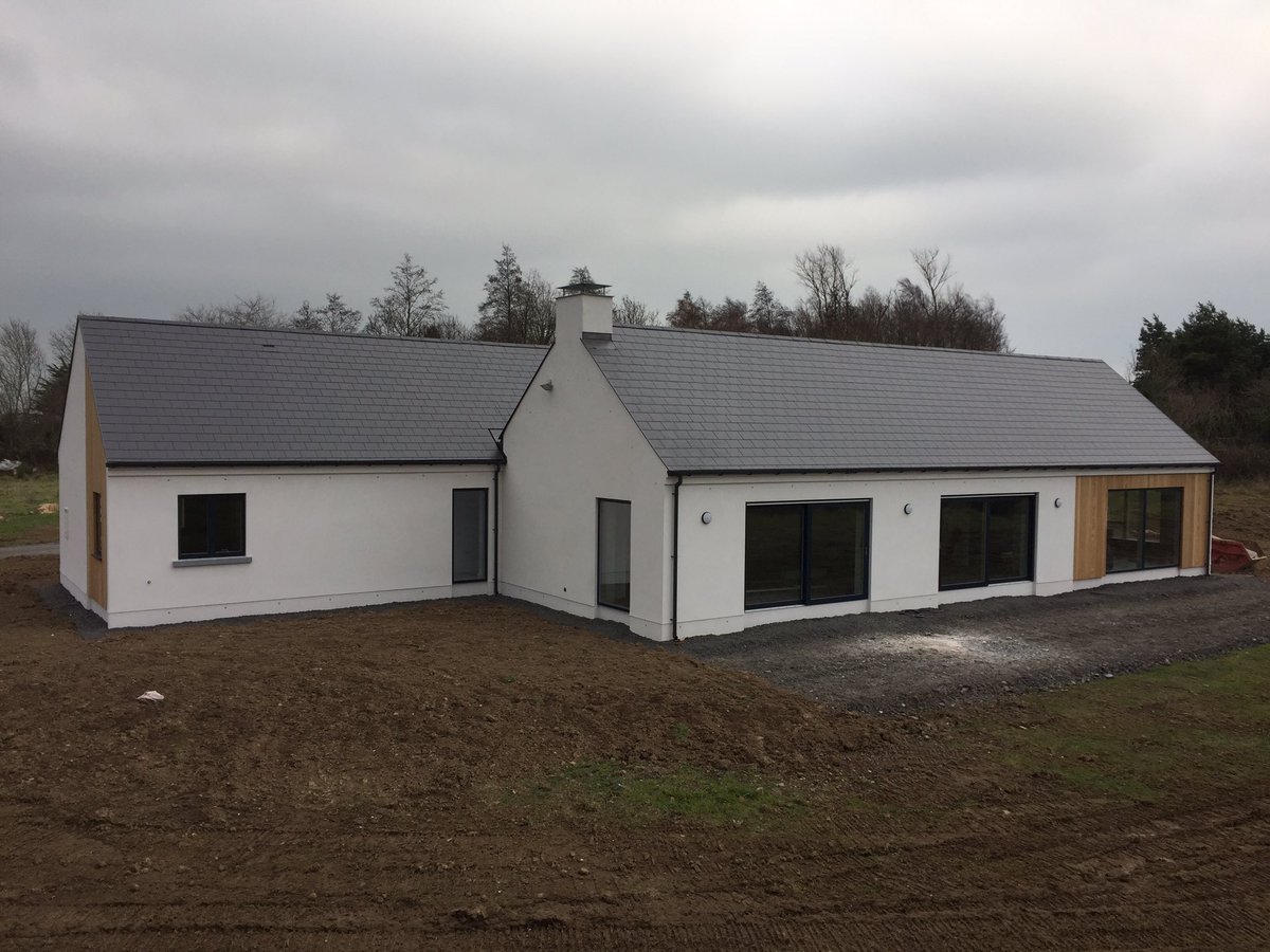 fergal5's tweet image. Clane#655A getting finishing touches inside. #timberframe. Full build commenced first week in August 2016. #goodgoing