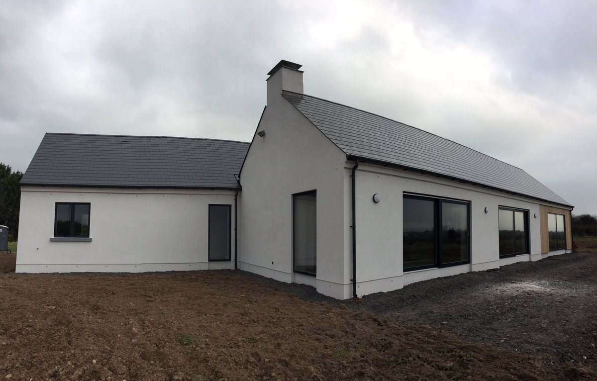 fergal5's tweet image. Clane#655A getting finishing touches inside. #timberframe. Full build commenced first week in August 2016. #goodgoing