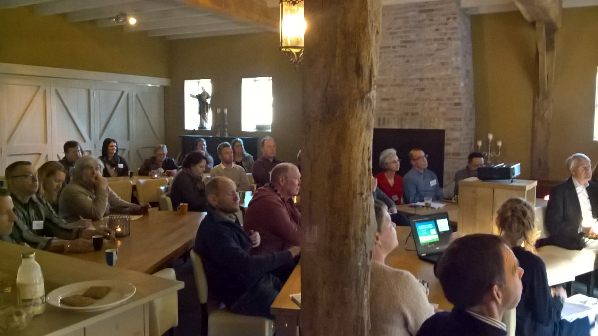 Volle bak: Hoe kunnen we korte voedselketens verder krijgen in Brabant @foodupbrabant <a href="/ZLTO/">ZLTO</a> <a href="/vennenhof/">Peter van de Ven 🚜 🏗</a> <a href="/MariskavKoulil/">Mariska van Koulil</a> <a href="/Janschop/">Jan van den Broek</a>