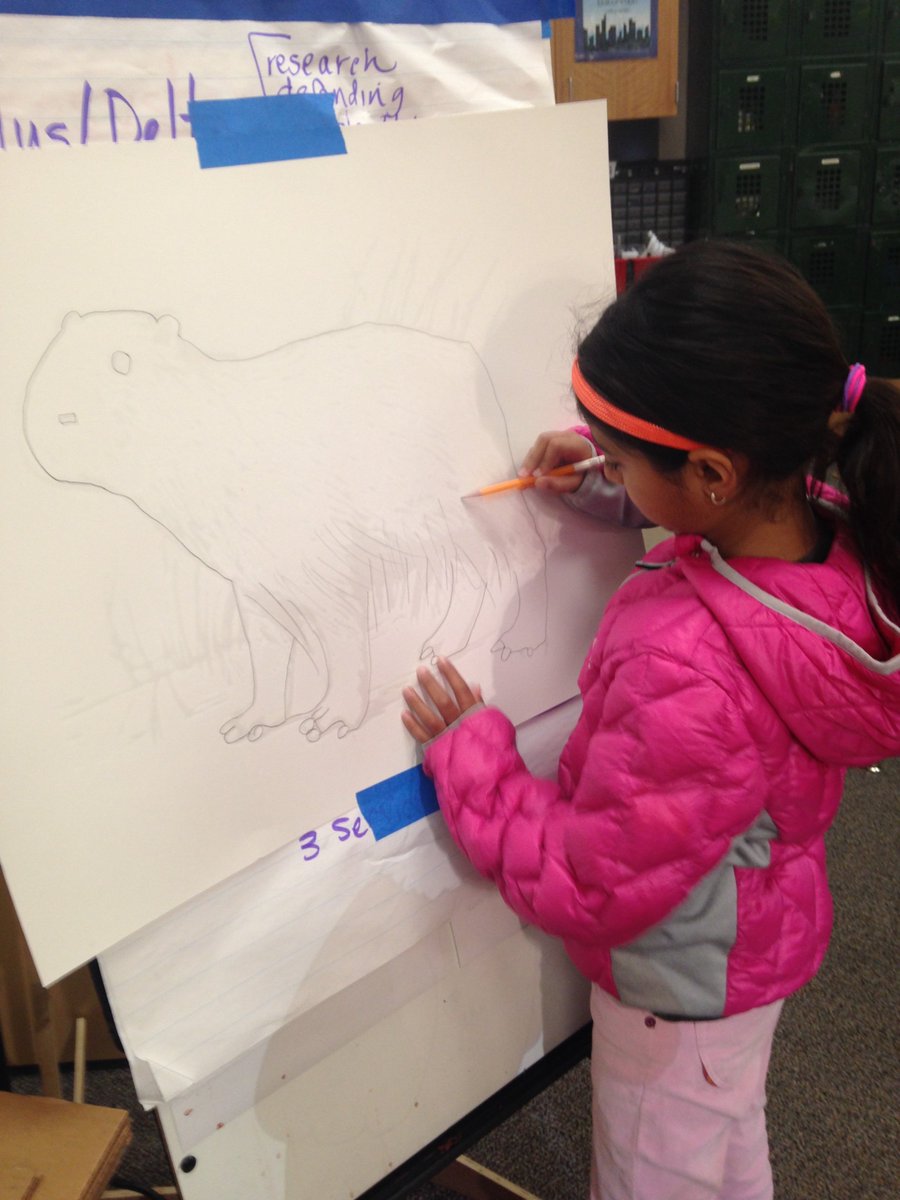 ParksideQUEST's tweet photo. 1st grade QUEST students using the overhead projector and painting to create rainforest animal costumes! https://t.co/OjGuPCguHR