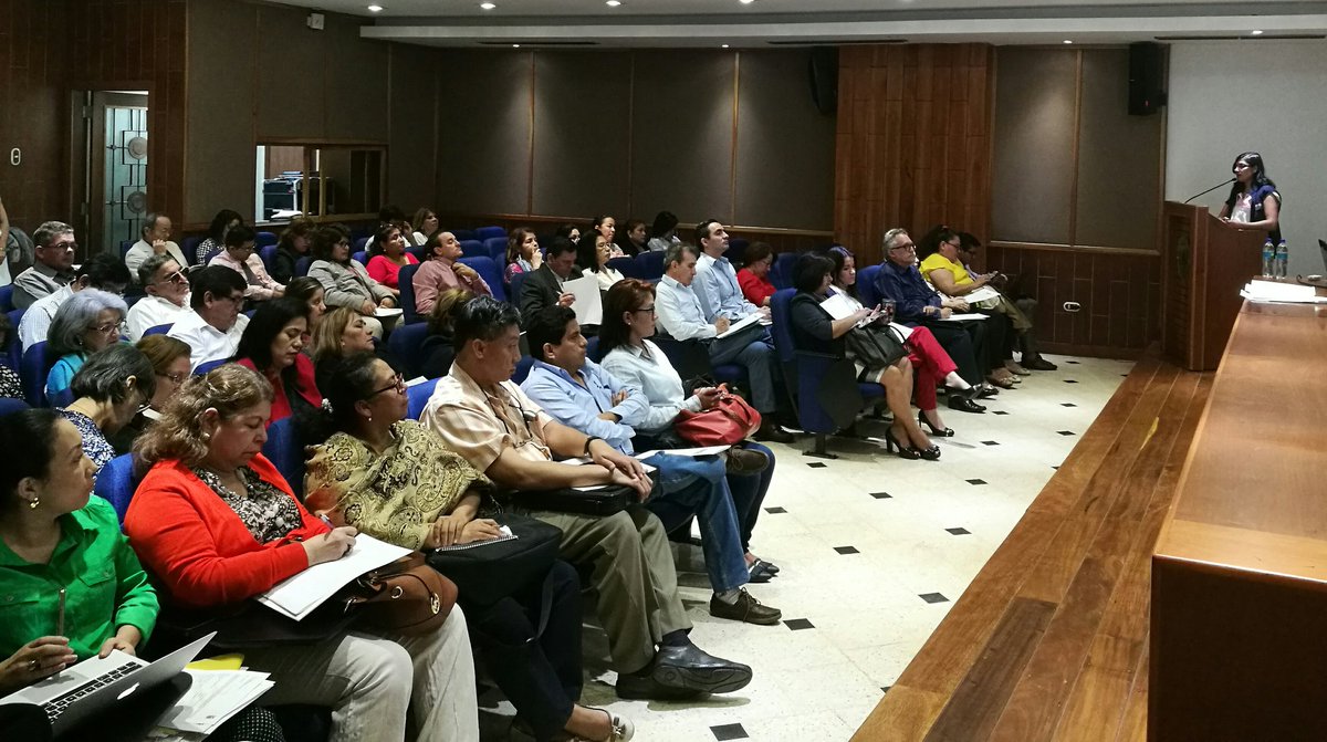 Caces_Ec's tweet photo. En Guayaquil CEAACES realiza taller dirigido a docentes sobre elaboración de preguntas para exámenes de Medicina, Odontología y Enfermería https://t.co/tPqvWoZ2rf