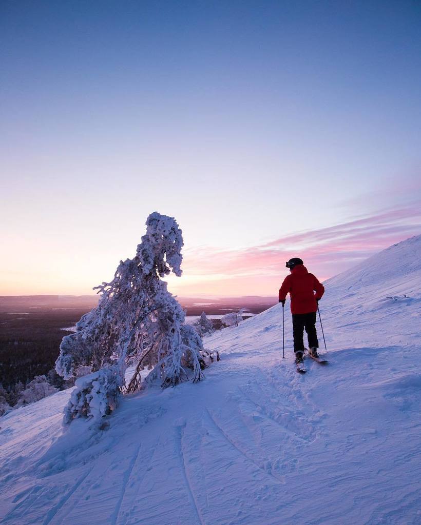 Tepp0's tweet photo. @hentus ready to hit the backcountry slopes at Pyhä. As a long time snowboarder it was fun… https://t.co/eJpmMTO5VT https://t.co/NChsuGASlu