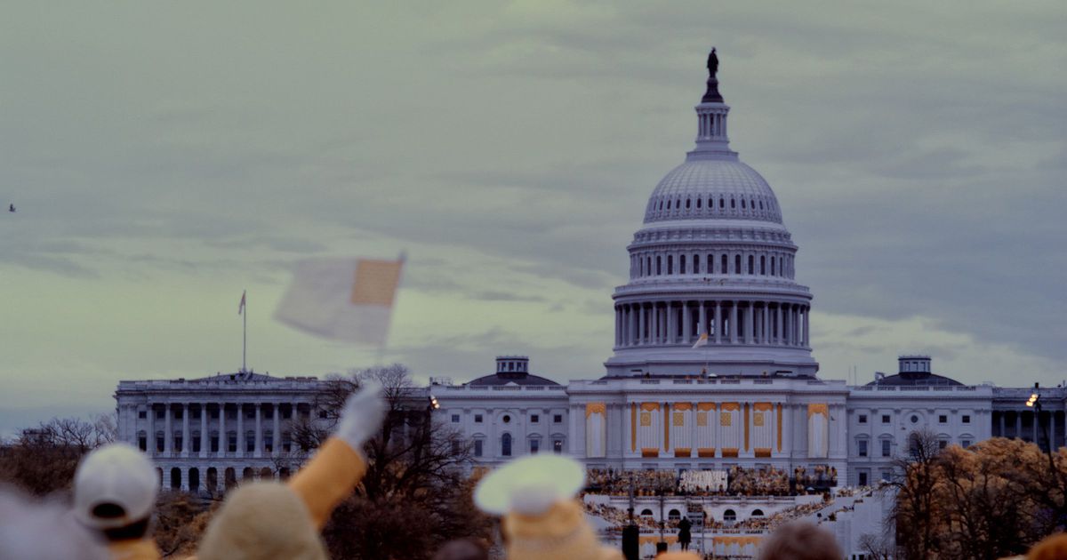 I_AM_Finance's tweet photo. The Trump inauguration, seen in infared https://t.co/FxawzgZE9g #Photography #Inauguration_2017 https://t.co/yy0R6PjMkj