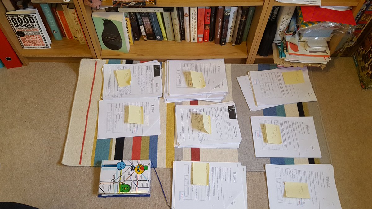 dr__anna's tweet image. The post-it note never goes out of fashion. And makes me feel slightly more organised #marking #sendtea