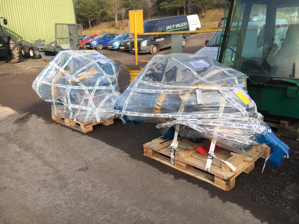 JasPWilson's tweet photo. 2 #Harvadig 's currently in production,1 new #Doosan +2012 #Hyundai #excavator A machine which can multitask! #forestry #uk #firewood #keto https://t.co/yK6sj7EA2G